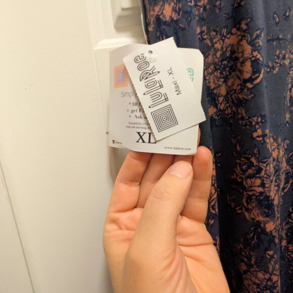 New LulaRoe Maxi Skirt in Size XL - Picture 4 of 5